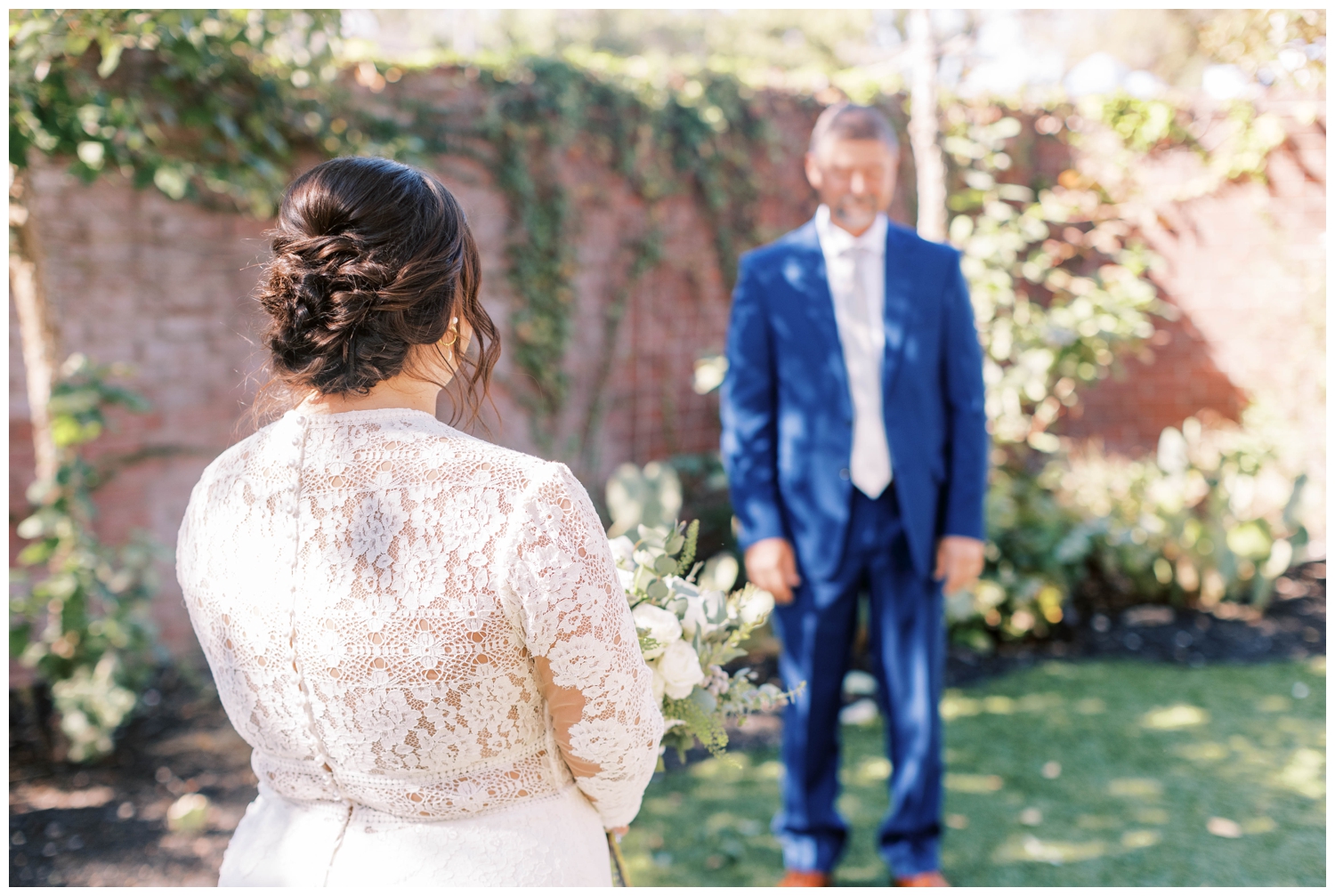 father daughter first look Austin outdoor wedding