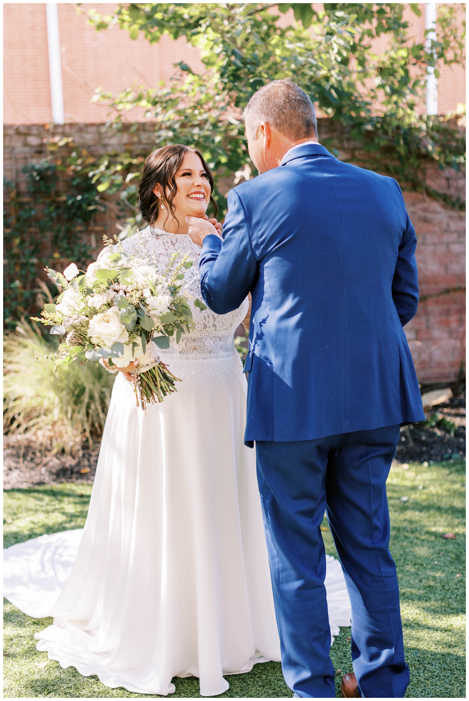Austin outdoor wedding father daughter first look