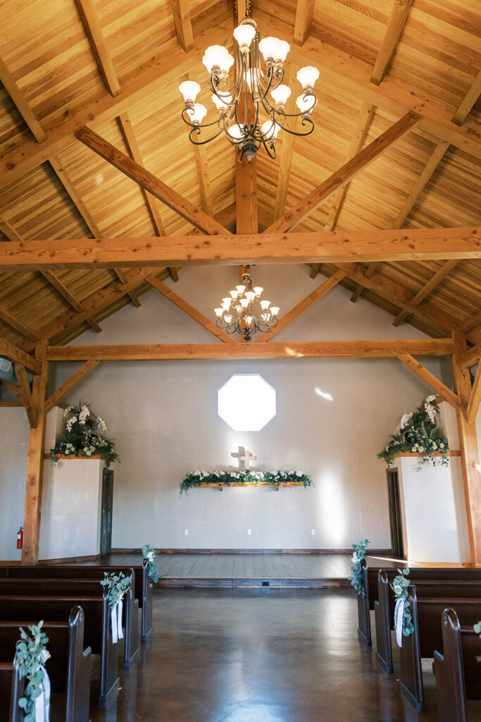 Wedding ceremony at The Chapel of Lindsay Lakes of Cypress in Texas