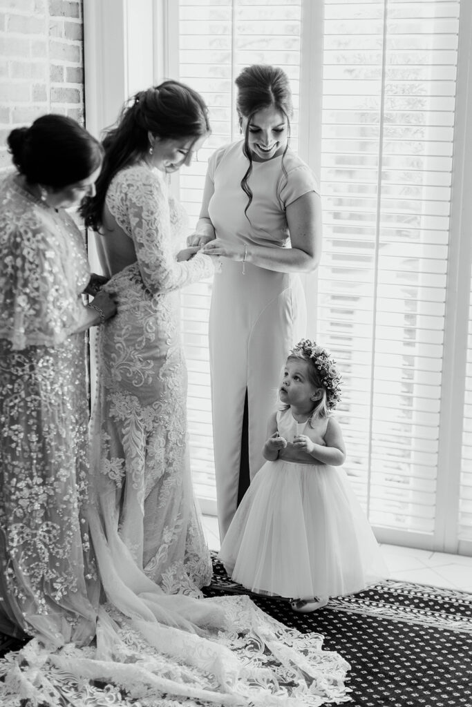 Bride with her mother, sister, and niece