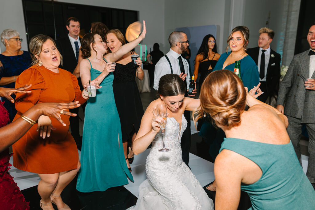 Open dancing at a Texas wedding reception