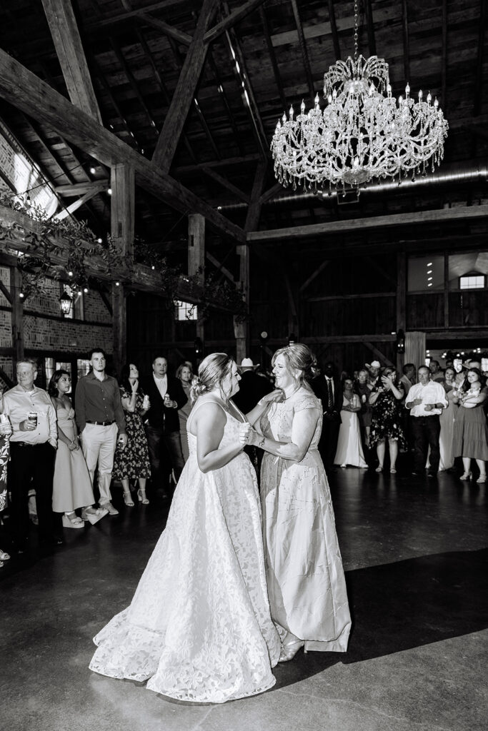 Brides emotional first dance with her mother