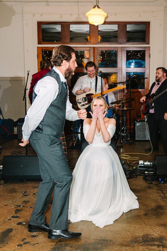 Groom's surprise dance for bride 