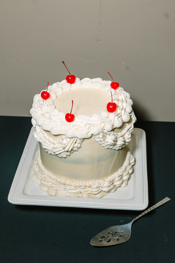 Vintage style wedding cake with cherry's 