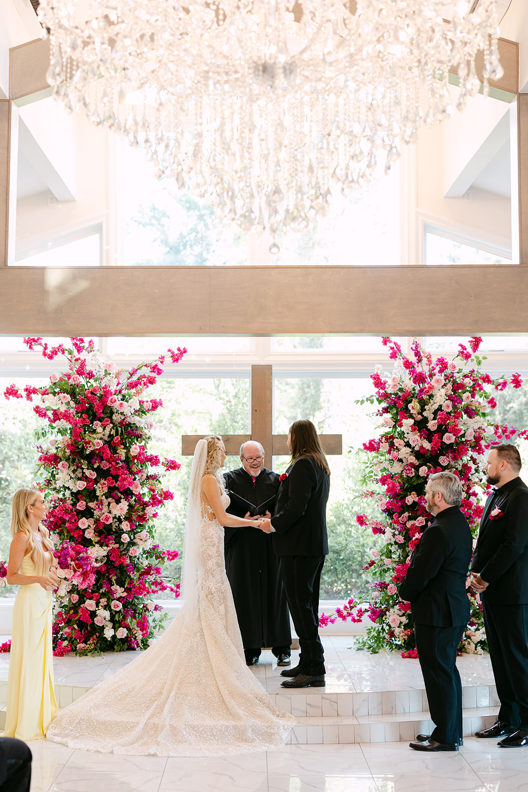 colorful wedding ceremony at sandlewood manor in houston