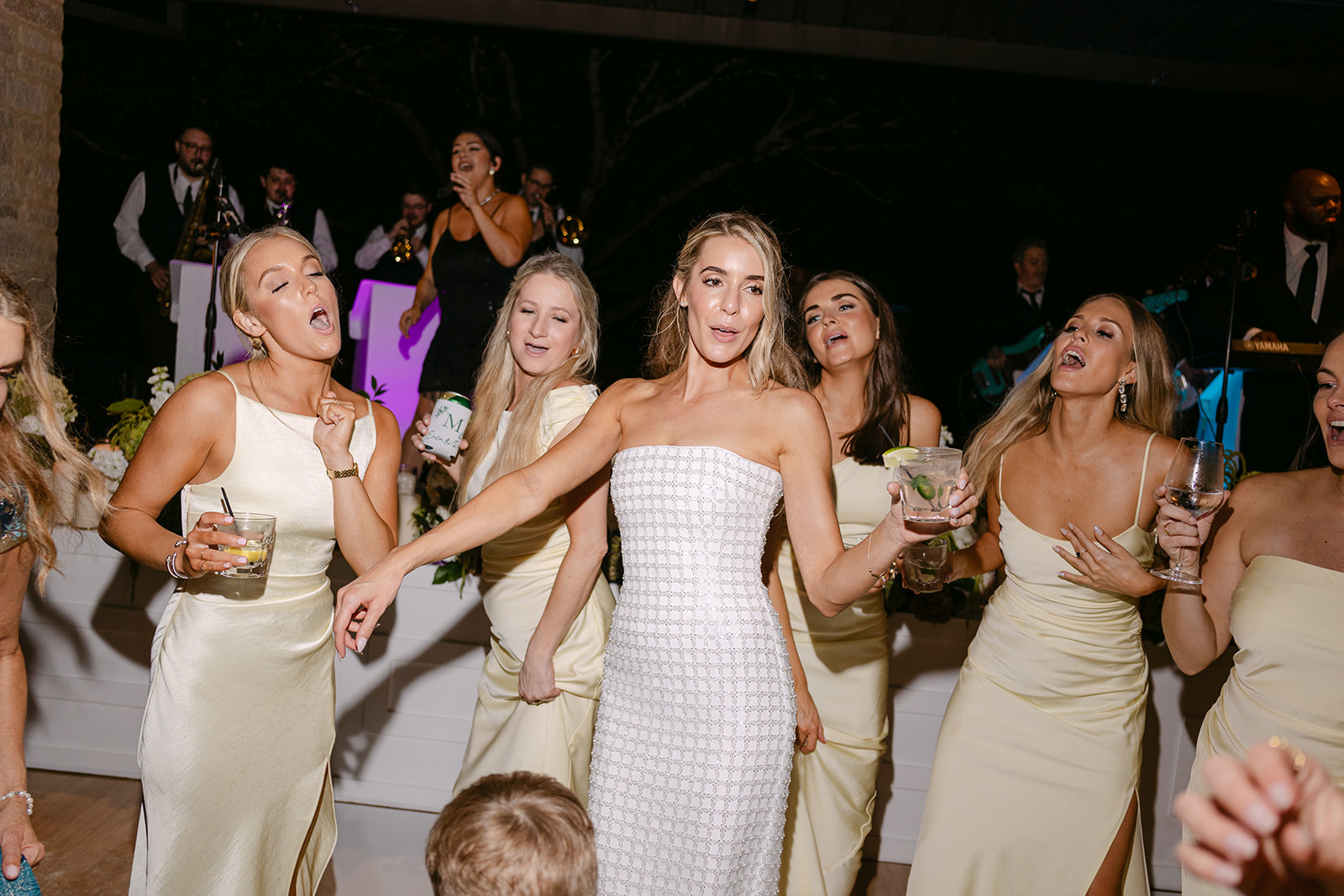 classic and fun wedding reception at the houston oaks country club