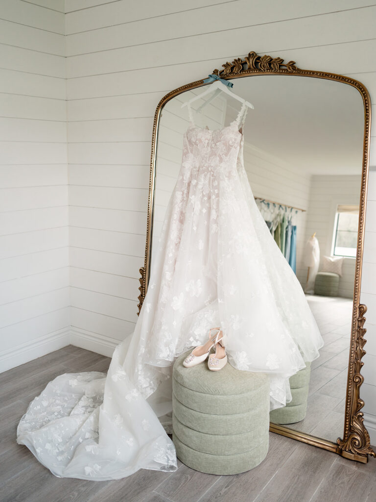 An Elegant Boxwood Manor Wedding with Classic Southern Garden Style