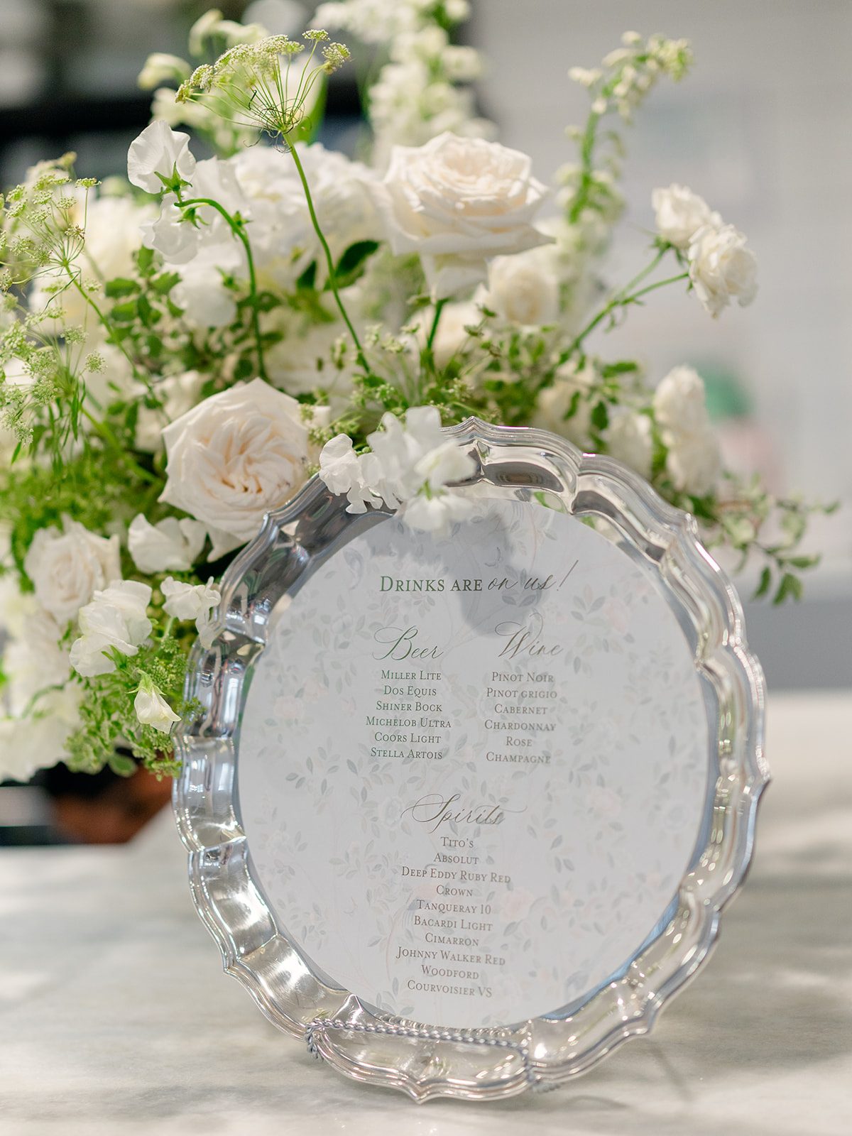 Wedding reception at Boxwood Manor in Tomball, Texas