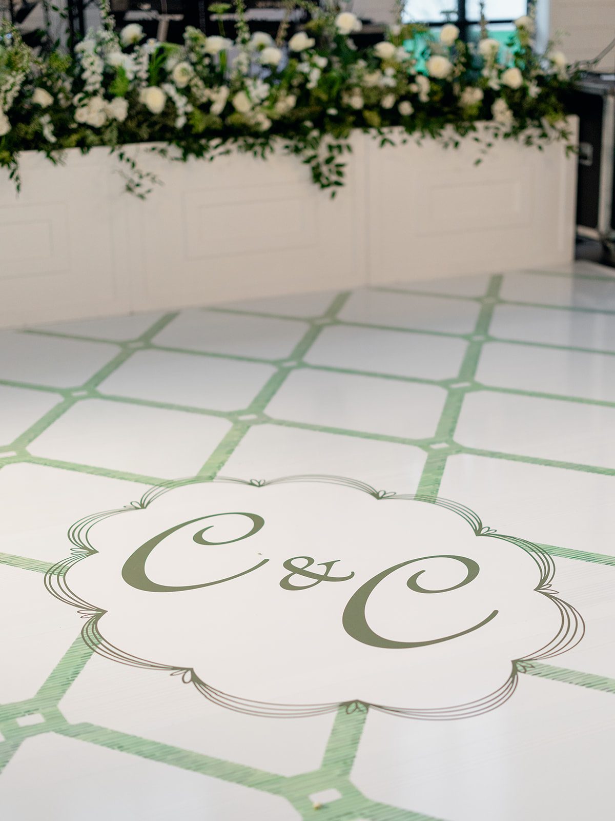 Southern garden reception at Boxwood Manor by Aly Matei Photography