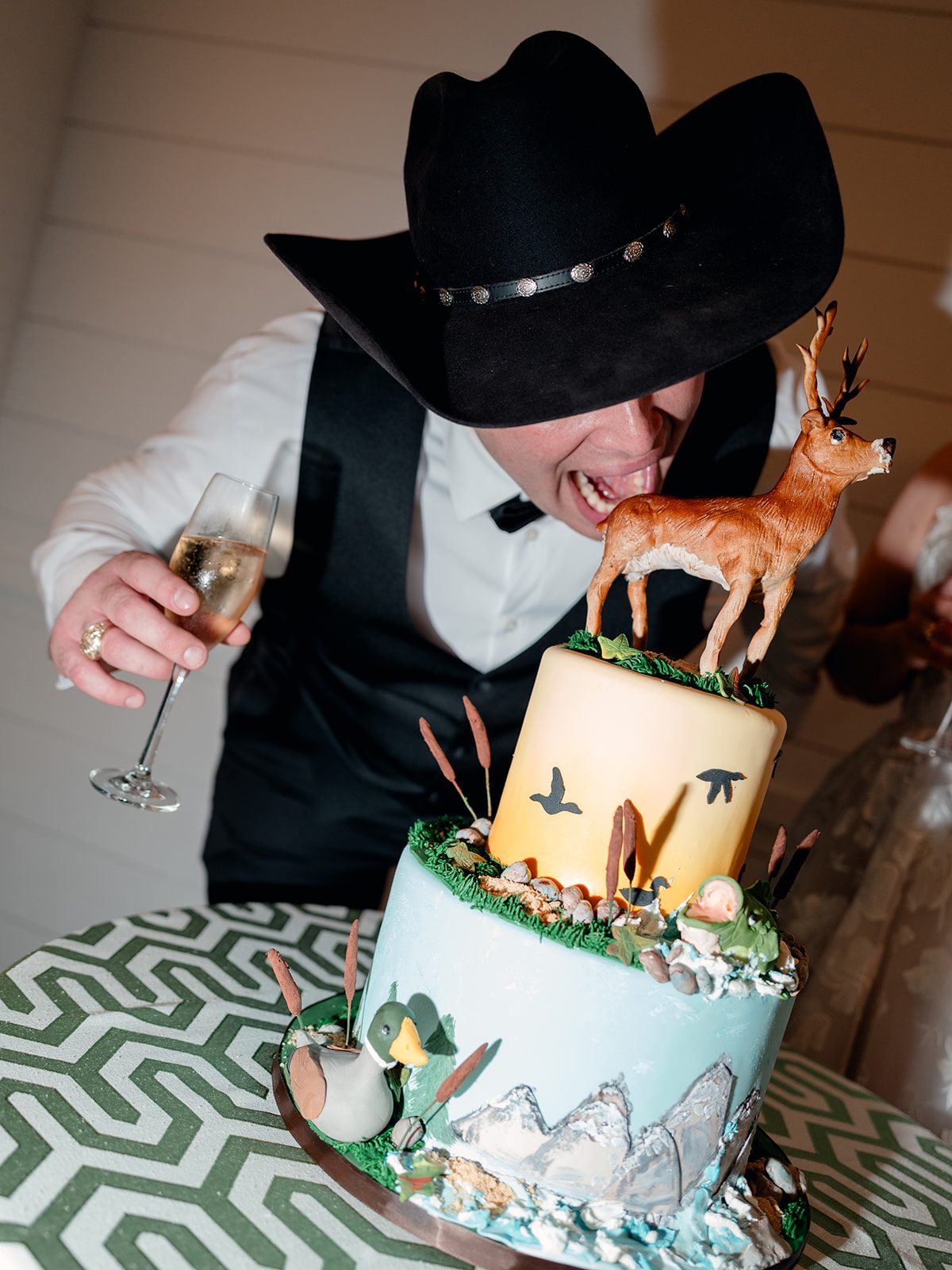 Wedding reception at Boxwood Manor in Tomball, Texas