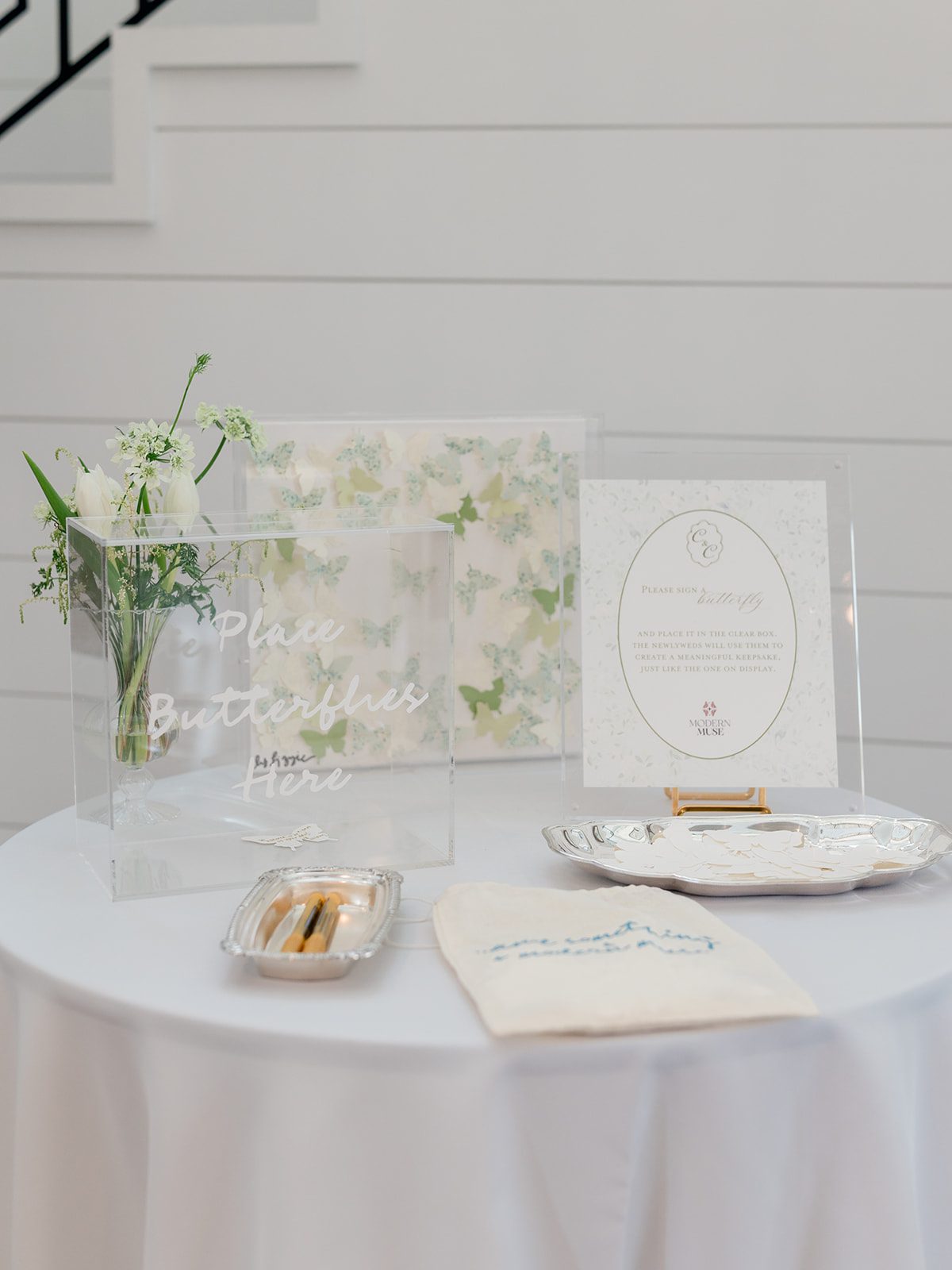 Wedding reception at Boxwood Manor in Tomball, Texas