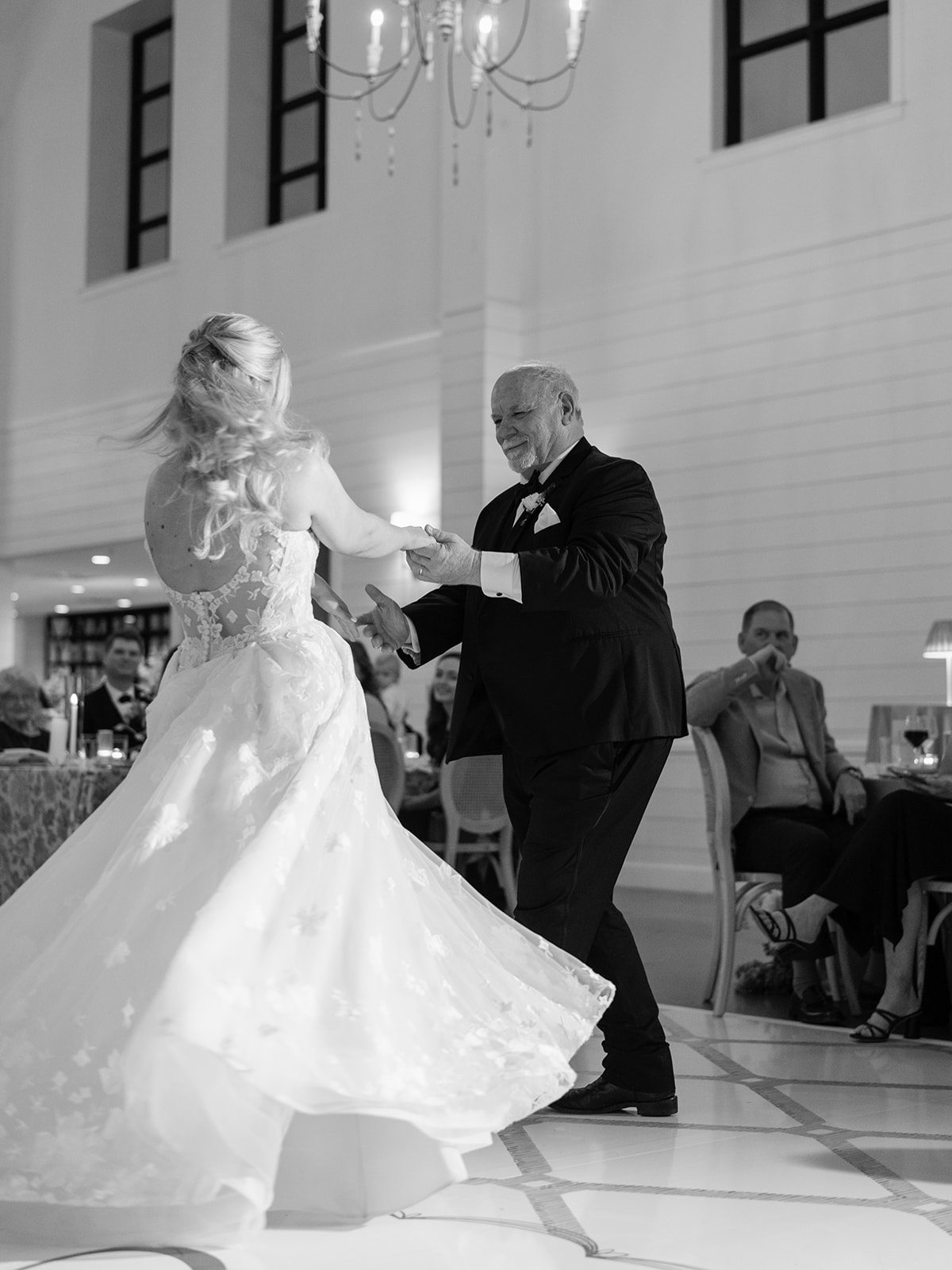 Wedding reception at Boxwood Manor in Tomball, Texas