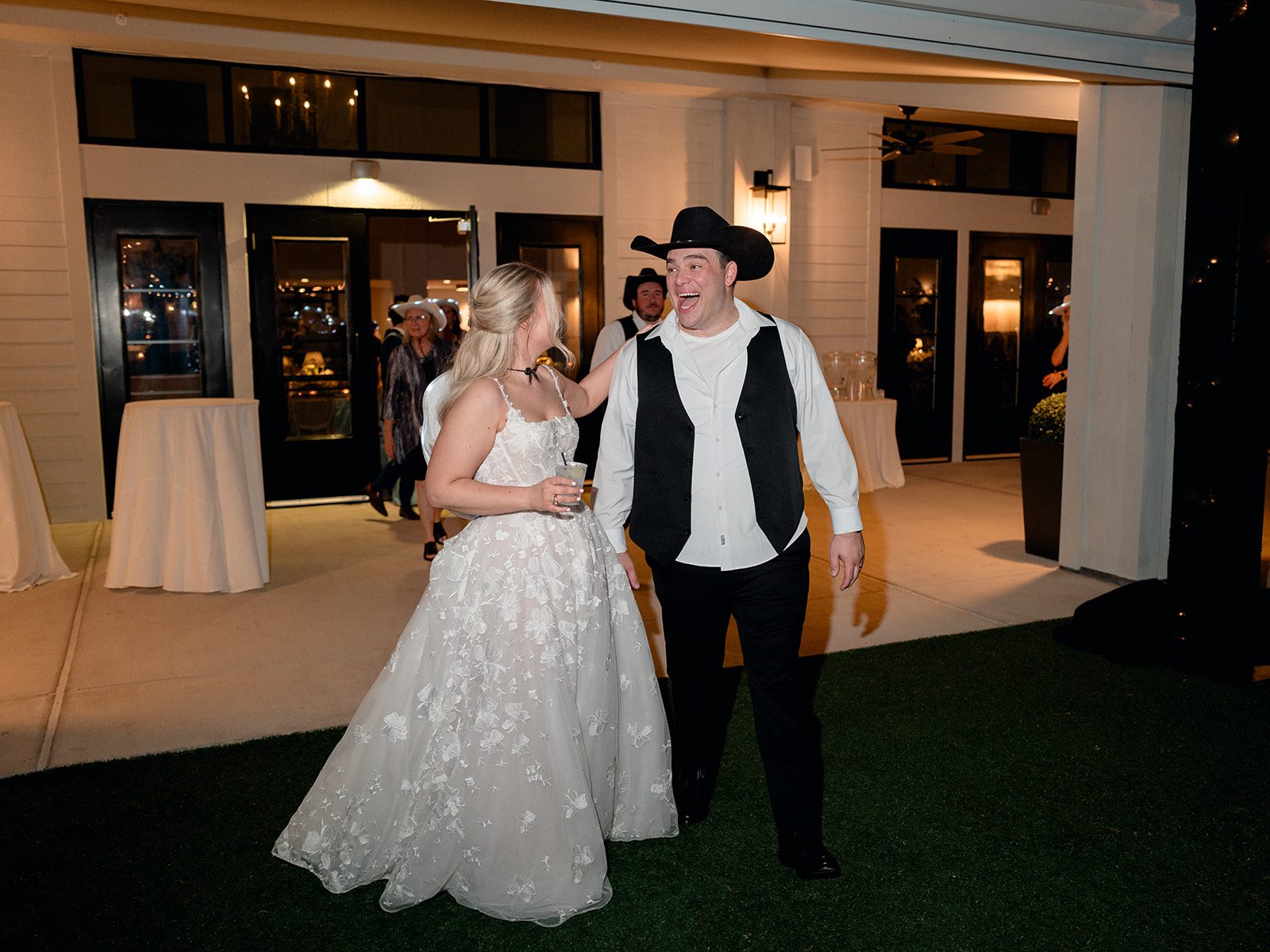 Wedding reception at Boxwood Manor in Tomball, Texas