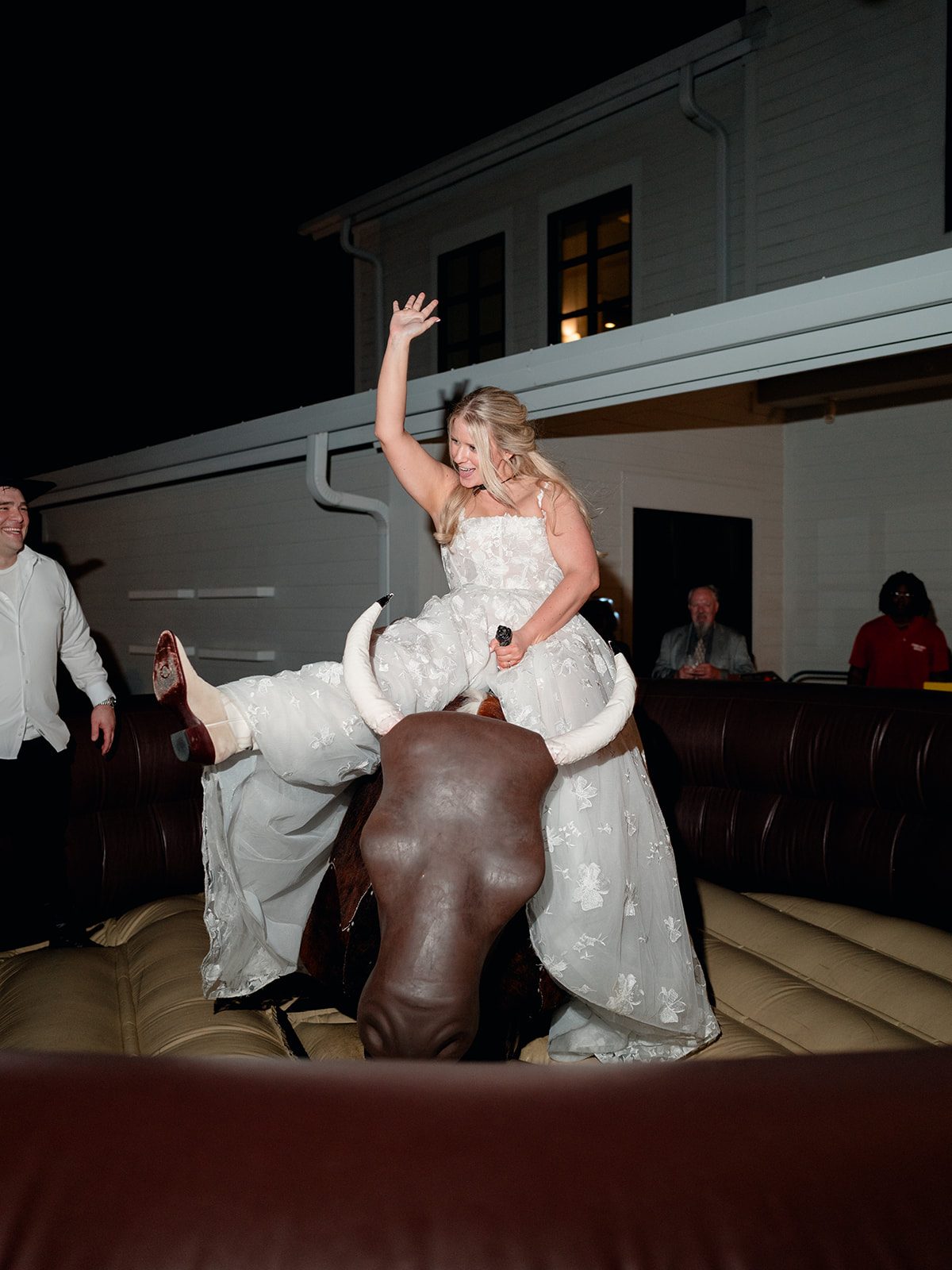 Wedding reception at Boxwood Manor in Tomball, Texas